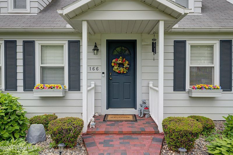 5th image of 166 Bloomingrove Drive