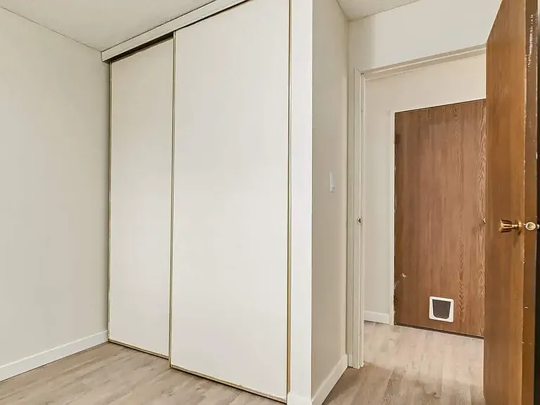 4503 45th Ave #202 — Photo 15