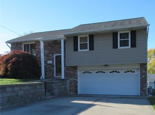 219 Beverly Dr, Lower Burrell, PA