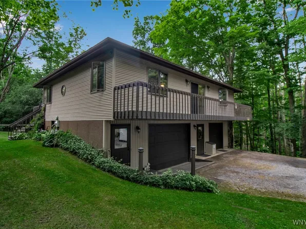 315 Sinn Rd, Cowlesville, NY 14037