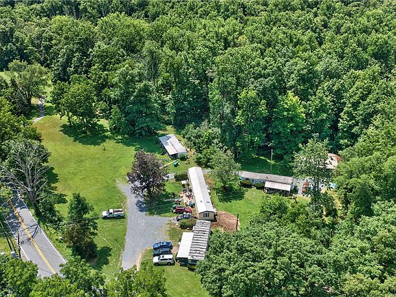 5th image of 261 Schipps Ln