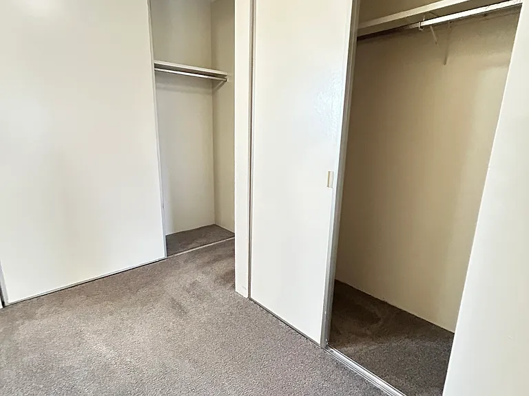 4130 11th Ave NE #6005 — Photo 1