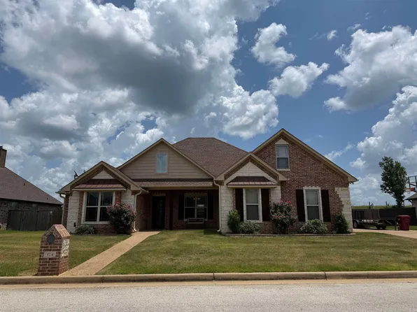 114 New Braunfels Ln, Hallsville, TX 75650