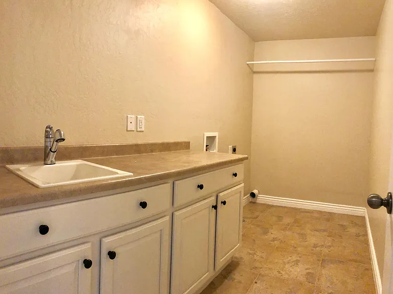 2823 W Fox Hunters Loop — Photo 13