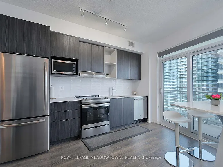 2520 Eglinton Ave W #1205 — Photo 10