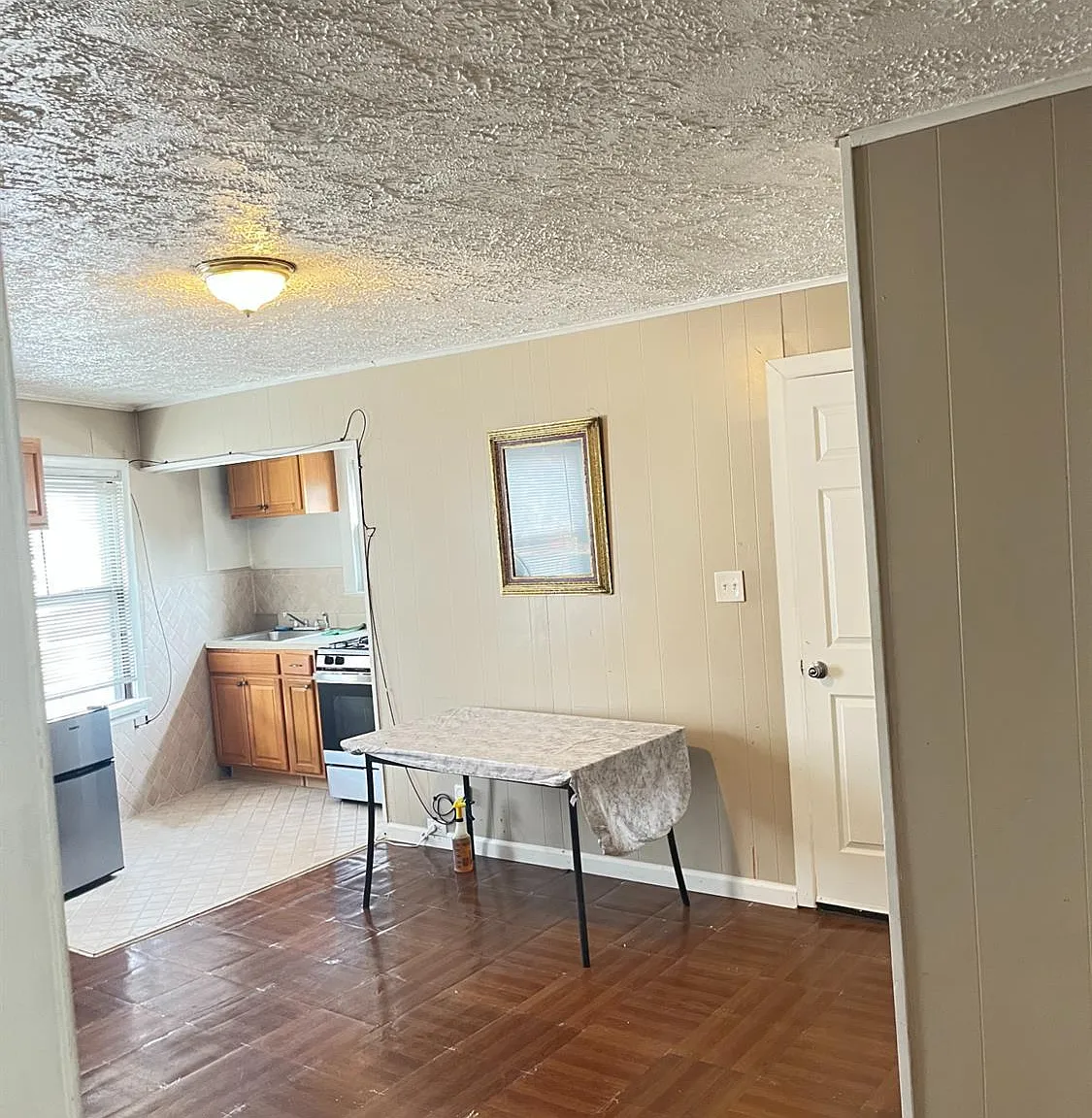 1 bed, 1.0 bath, 2212 sqft, $1,995 — Photo 3