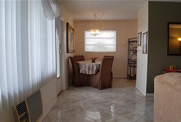 5th image of 15610 NE 6th Ave APT 43C