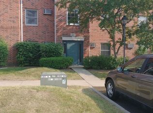 1382 Cunat Ct APT 2A, Lake In The Hills, IL 60156
