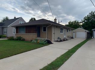 1333 S 21st St, Manitowoc, WI 54220