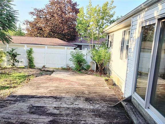 5th image of 654 N Schenley Ave