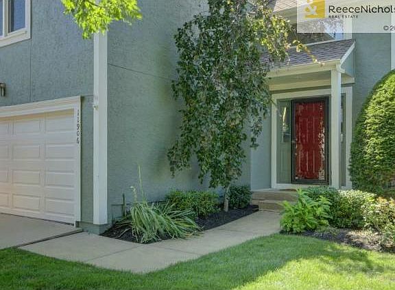 Gorgeous landscaping