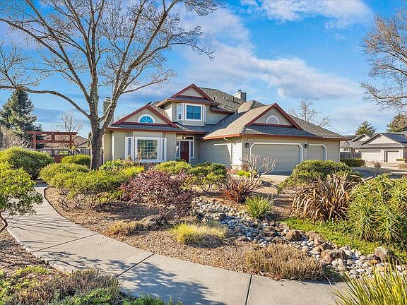 2nd image of 2573 Greenvale Lane