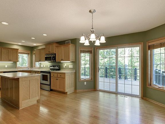 5th image of 12233 Isanti Ct NE