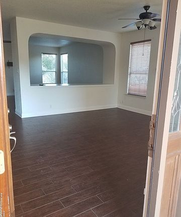 2nd image of 4735 Branching Bay