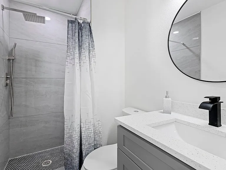 1824 Lake St #3 — Photo 4