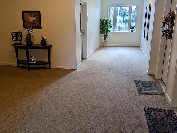 3rd image of 521 Creekside Dr #53