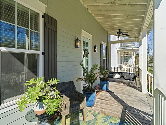 5th image of 1645 Banning St