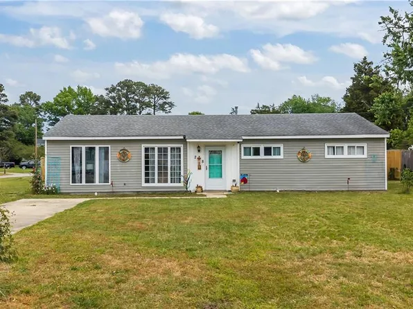 218 Logan Dr, Portsmouth, VA 23701