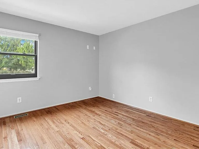 1921 Vine Way Dr #35 — Photo 17
