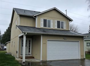 814 W Anderson St, Elma, WA 98541