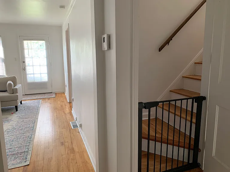 121 Catalpa Dr — Photo 6