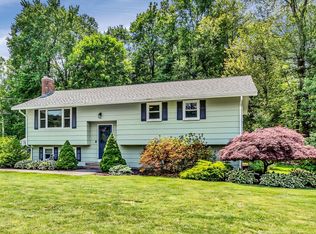 24 John Robinson Dr, Hudson, MA 01749