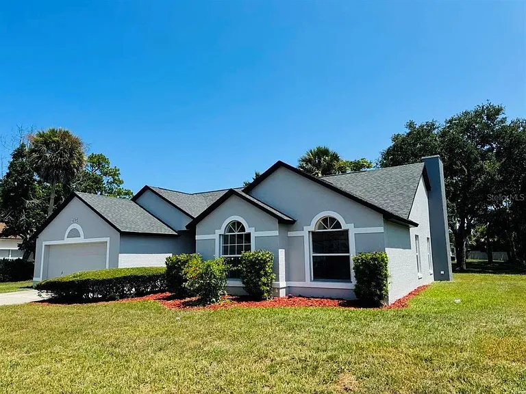 215 Hollowbrook Cir — Photo 18