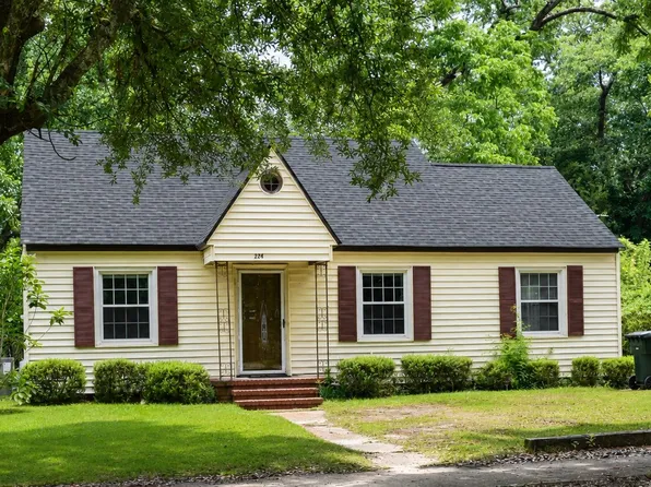 224 Oak St, Fort Valley, GA 31030