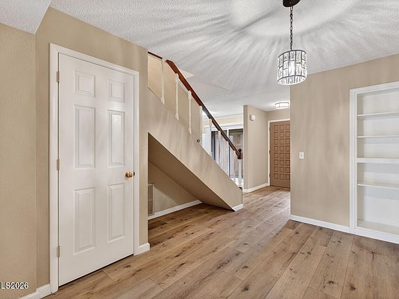 5th image of 2016 Branch Ln