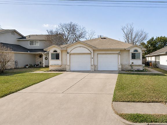 3rd image of 1217 Armadillo Rd #B