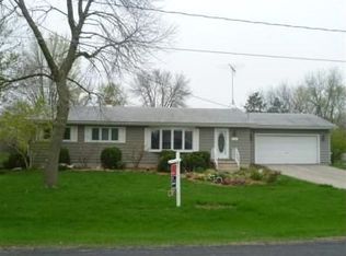 2426 Robert St, Stoughton, WI 53589