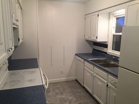 4th image of 7544 Sherman Dr