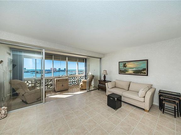 5th image of 31 Island Way APT 1101