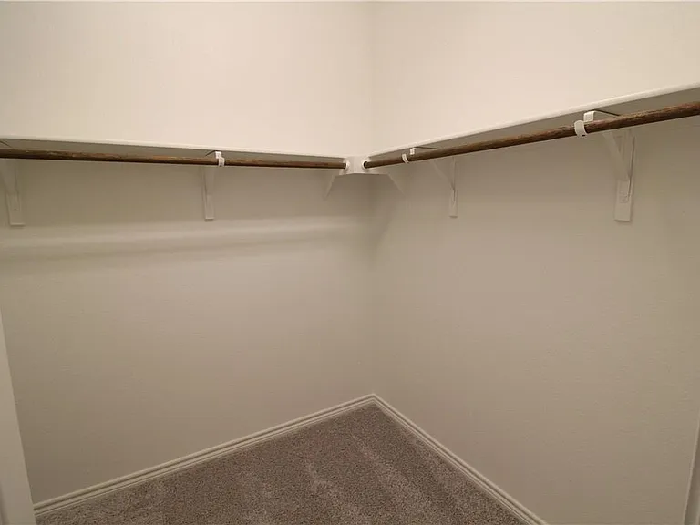 1320 Ambler Dr — Photo 11