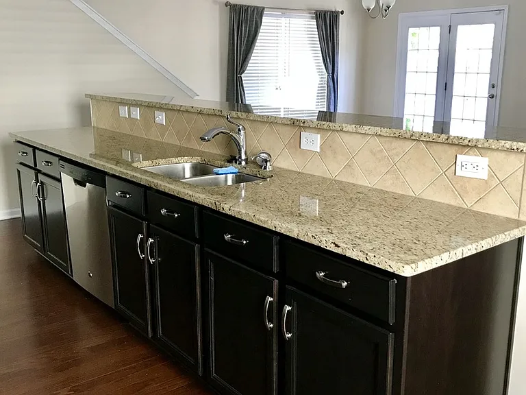 2041 Maybelles Ln — Photo 7