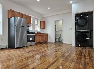 743 40th St APT 1F, Brooklyn, NY 11232