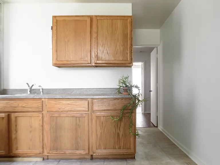 194 W Parmenter St #1 — Photo 5