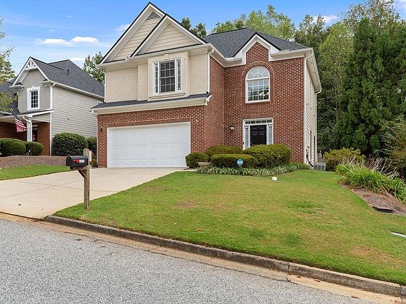 2nd image of 1112 Glenrose Dr SE