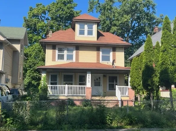 652 E 108th St, Cleveland, OH 44108