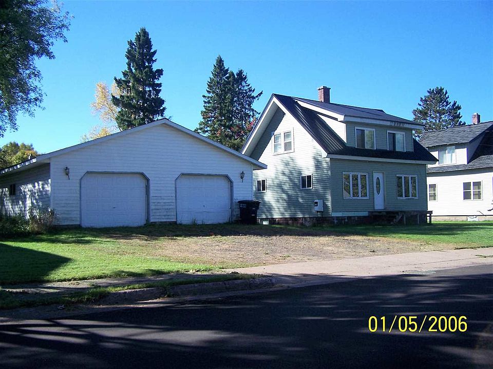 1st image of 743 Leonard St
