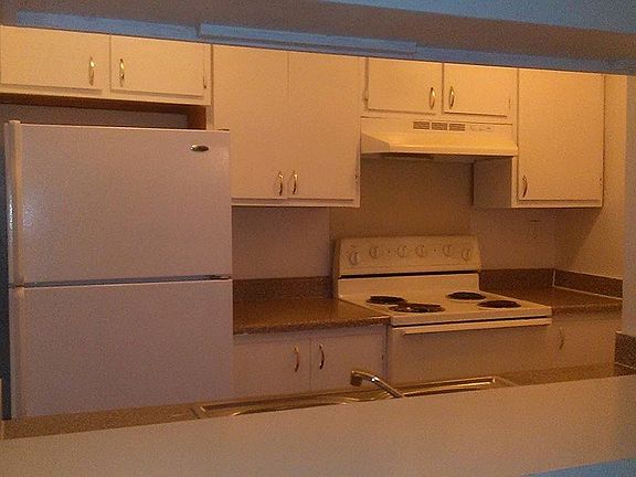 2nd image of 4619 Lake Ave APT 205
