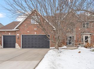 8197 Drexel Ct, Eden Prairie, MN 55347