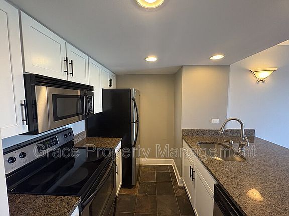 5th image of 400 S Lafayette St APT 1008