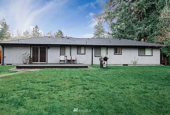 9819 Willowood Pl SW — Photo 10