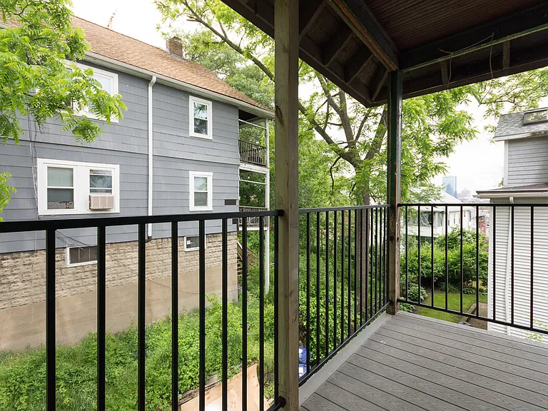31 Thornton St #2 — Photo 10