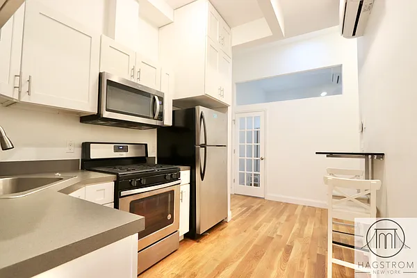 Rented by Hagstrom Management Inc | media 17