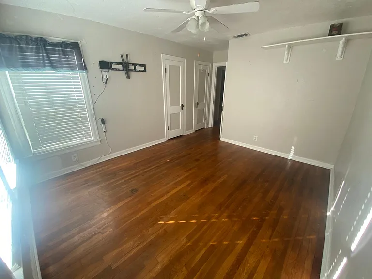 805 Roosevelt St — Photo 20