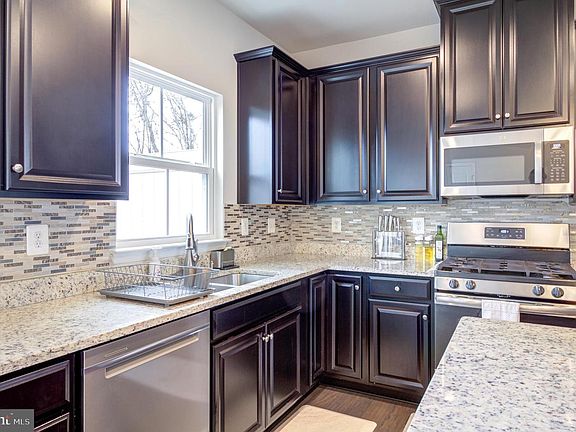2nd image of 8244 Hickory Hollow Dr