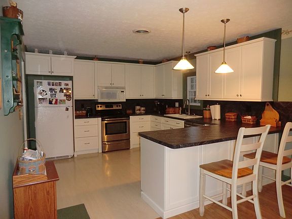 2nd image of 7956 Rolling Hills Dr