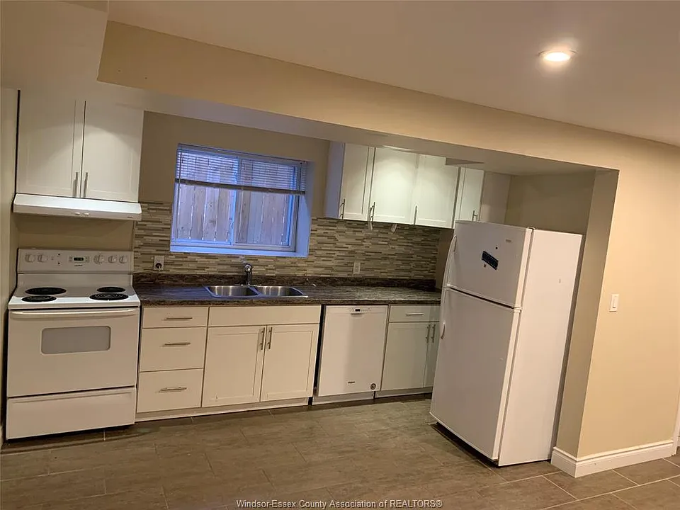 829 Arthur Rd #BASEMENT